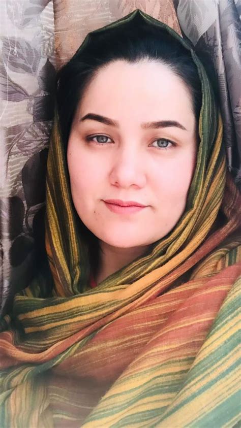 Khadija hadry .